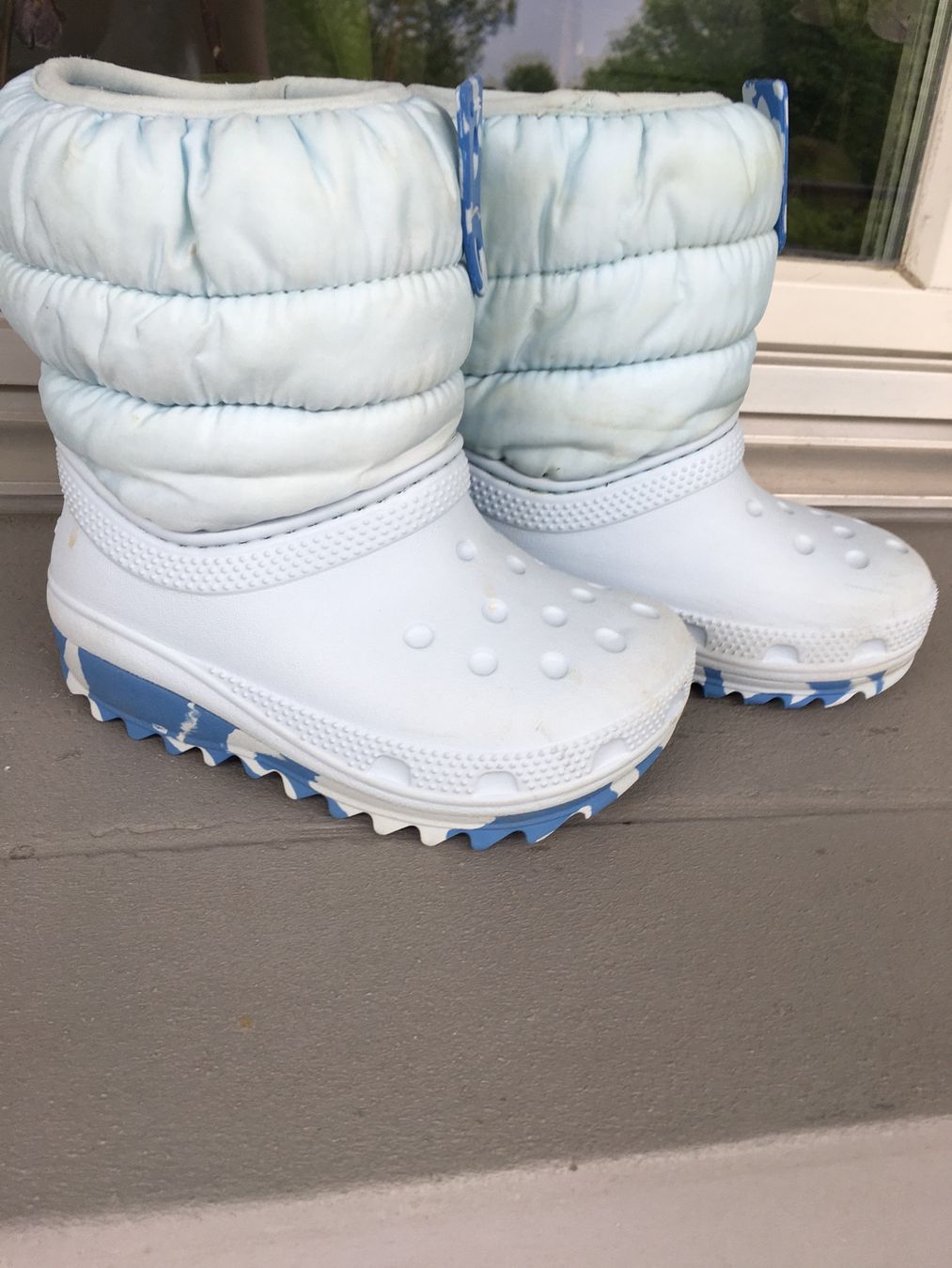 Crocs Scarpe per ragazzi: Crocs C8 24-25 Winterstiefel Boot Classic Neo Puff – Usato da Grenchen venduto da Tirana 9