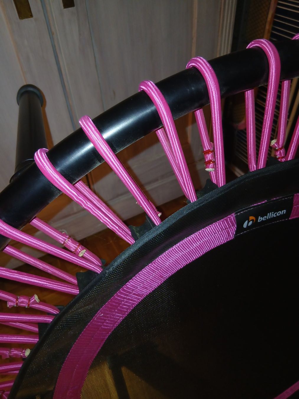 Bellicon Trampolini: Bellicon Trampolin, neuwertig, pink – Usato da Frenkendorf venduto da pinus9 1