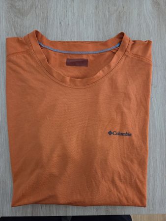 T-shirt Columbia