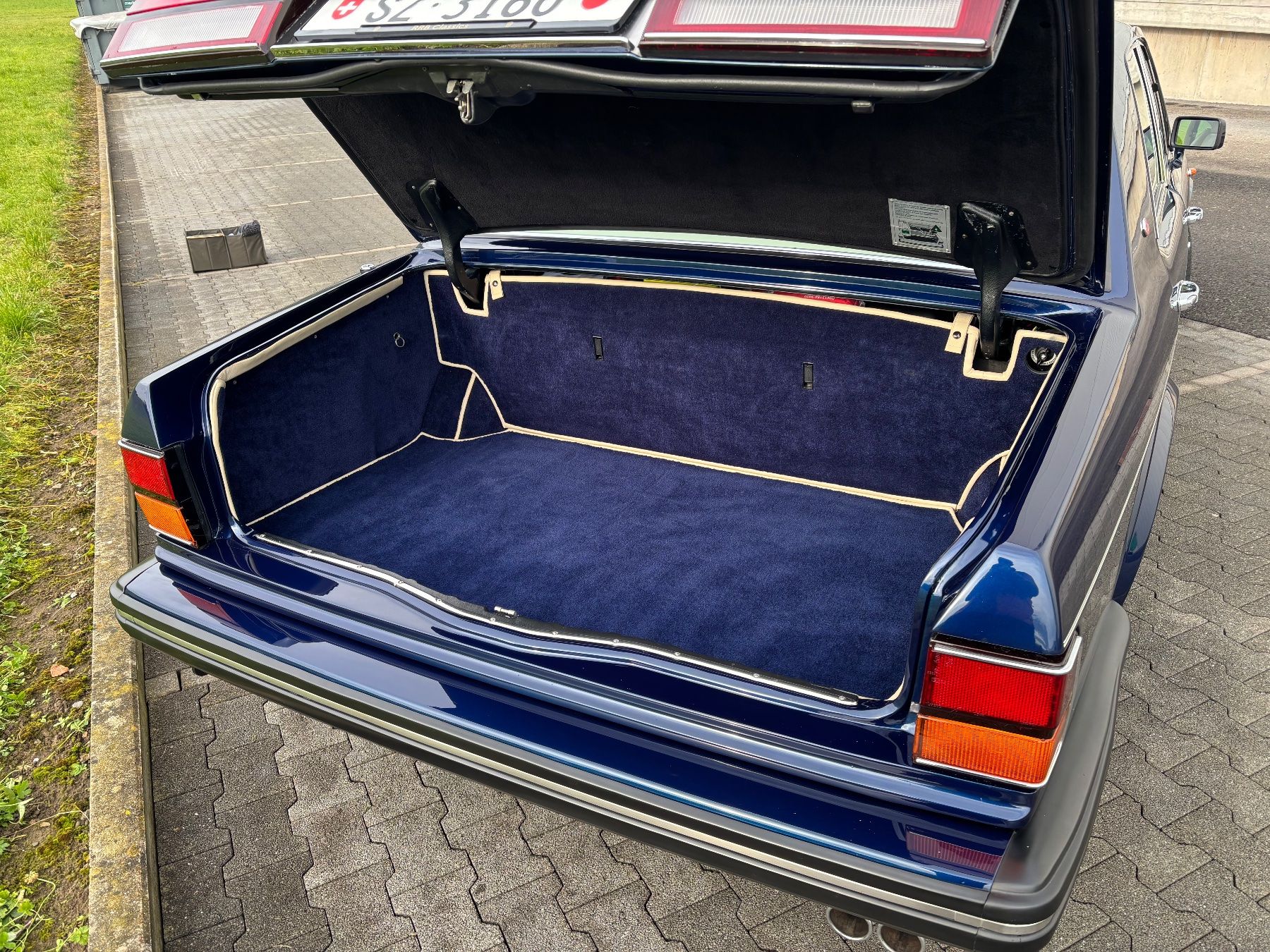 Bentley Automobili: Bentley Turbo R LWB – Usato da Küssnacht am Rigi venduto da Tupolew 1