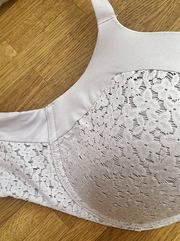 Sonstige Unterwäsche: BH 70F fast neu lila – Gebraucht aus Aarau von von_8xns 1