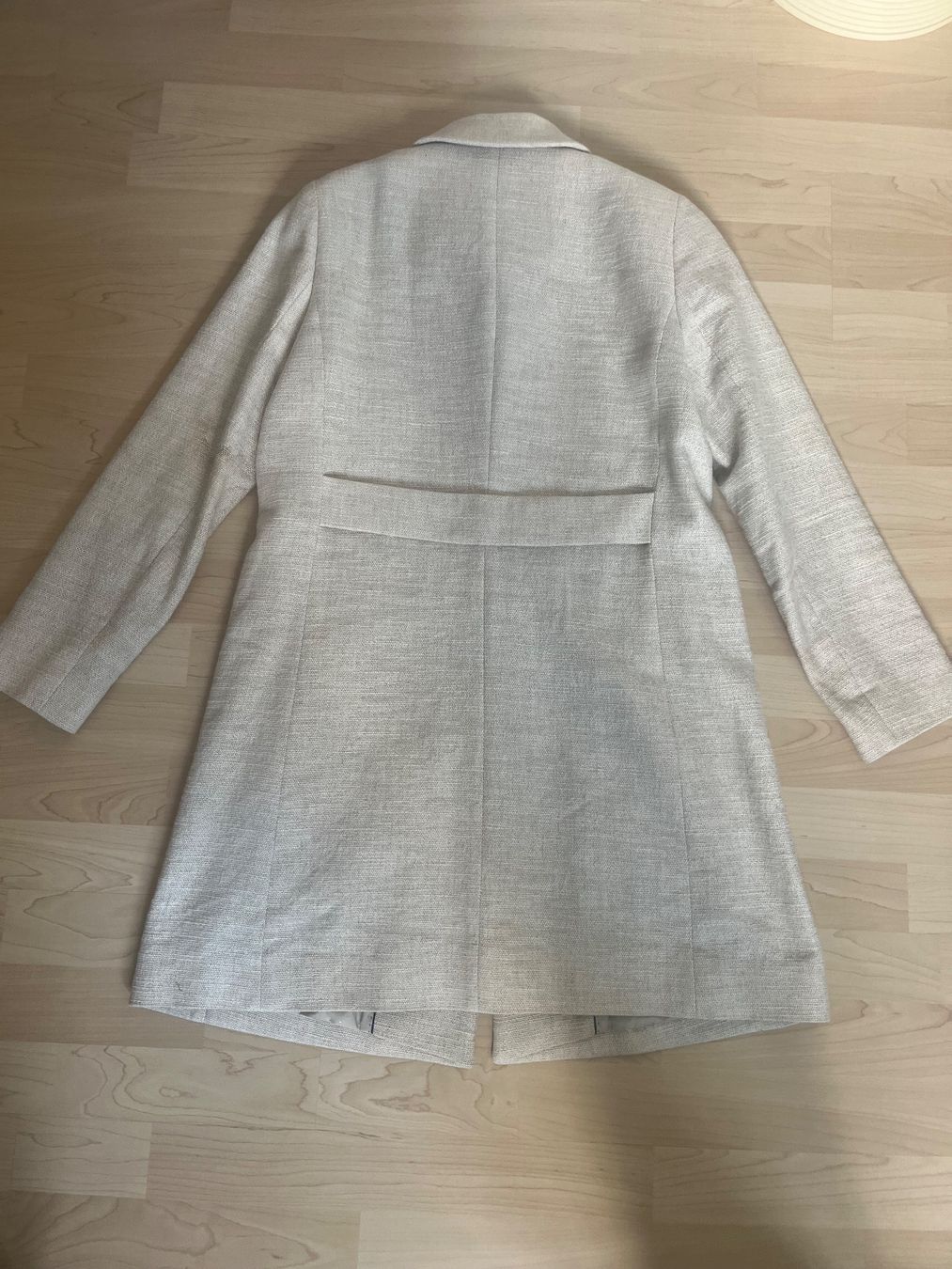 Massimo Dutti Cappotti: Massimo Dutti: heller Sommermantel, Leinen/Baumwolle, M, 40 – Usato da Luzern venduto da ellitussi 1