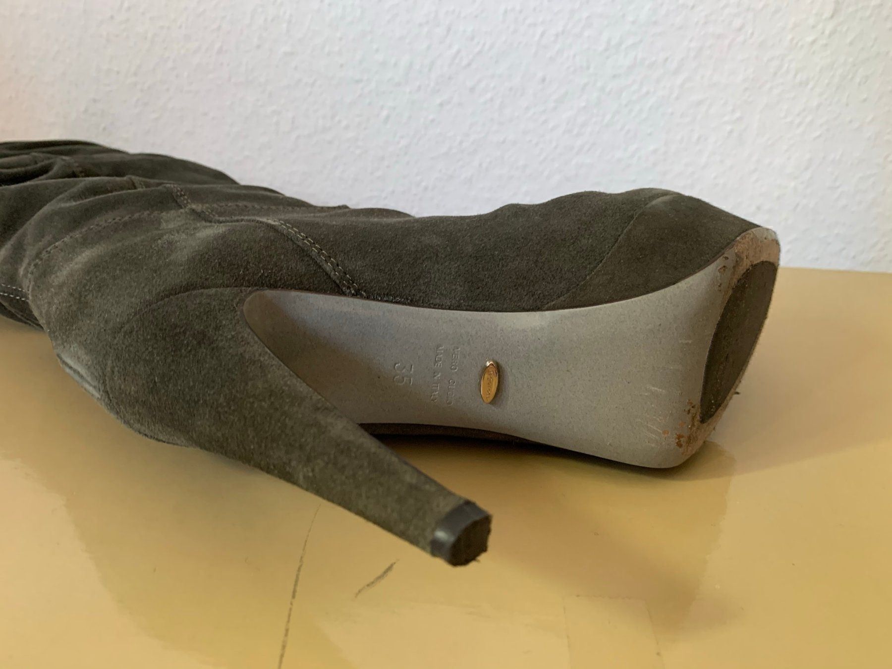 Sergio Rossi Scarpe da donna: SERGIO ROSSI Wildleder Stiefel NP 1100.- – Usato da Zürich venduto da Diazaio 3