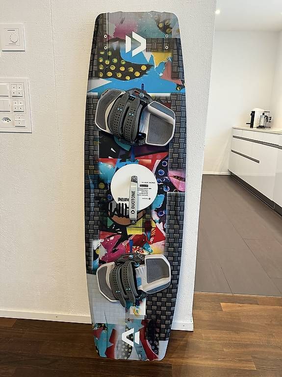 Tavole da surf e di nuoto: Duotone Jaime Kiteboard SLS 139x42 – Usato da Glattfelden venduto da Airstyler 1