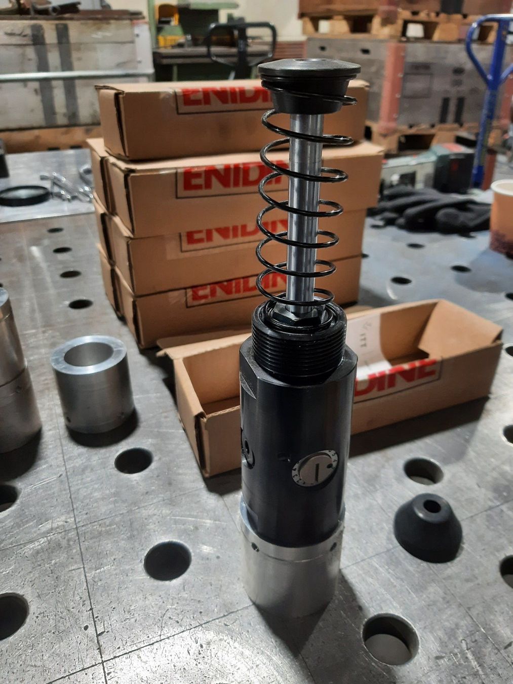 Toutes les machines: vérins hydrauliques – Neuf avec emballage d'origine à Montsevelier par lachatfred 4