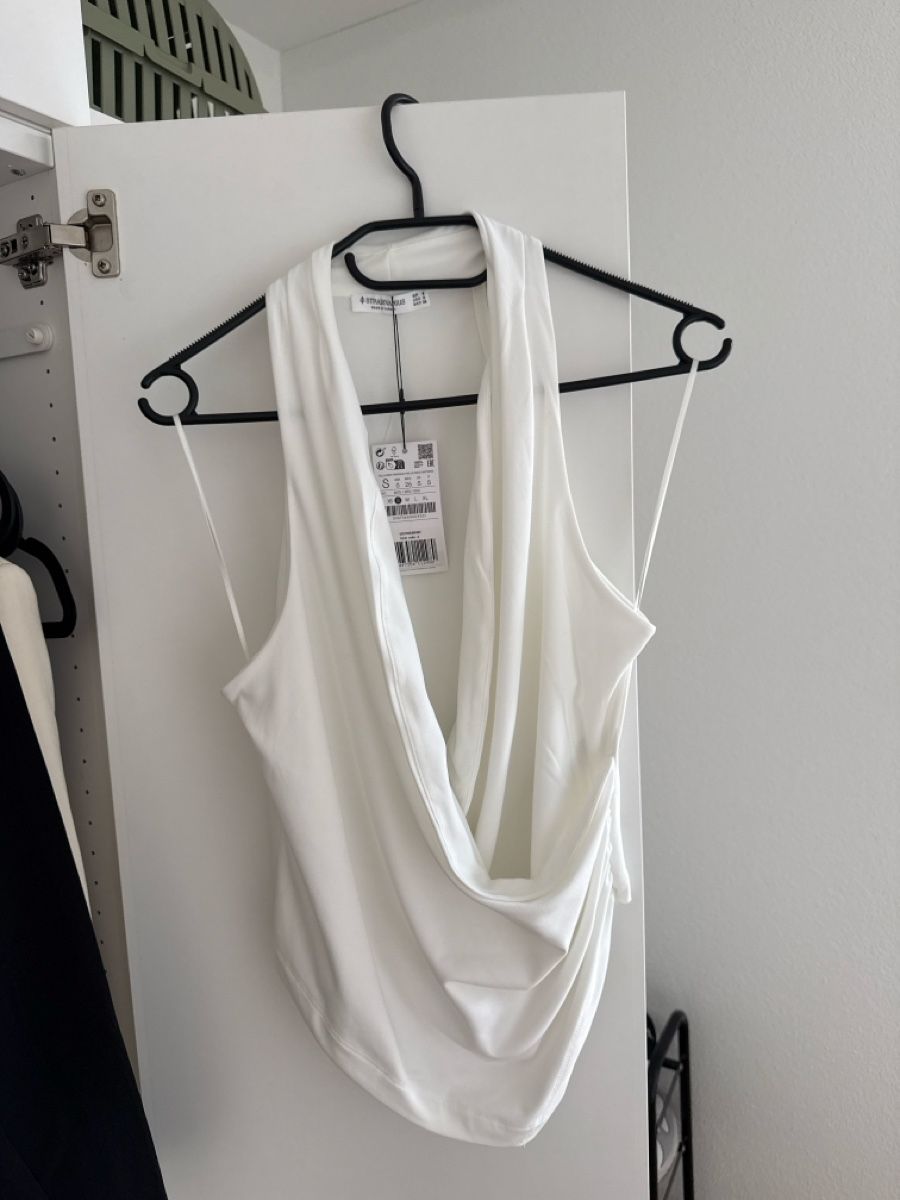 Stradivarius Tops: New top – Neuf avec emballage d'origine à Nebikon par Preloved_bykelly