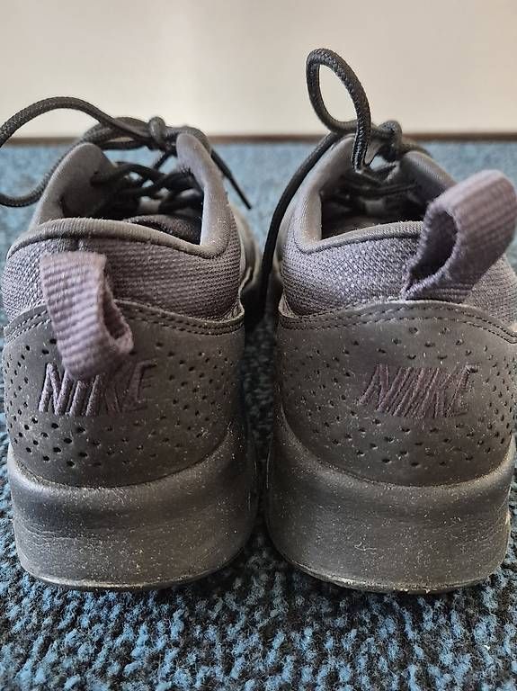 Scarpe da donna: Nike Air Max Thea, Schwarz, 39 – Usato da Liebefeld venduto da lor_8d7v 1