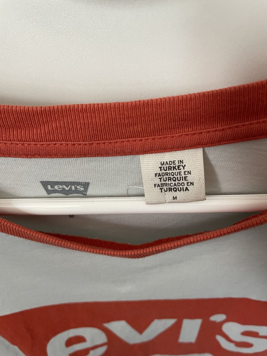 Levi's T-Shirts: Levi’s t shirt – Gebraucht aus Cressier NE von leiestla 1