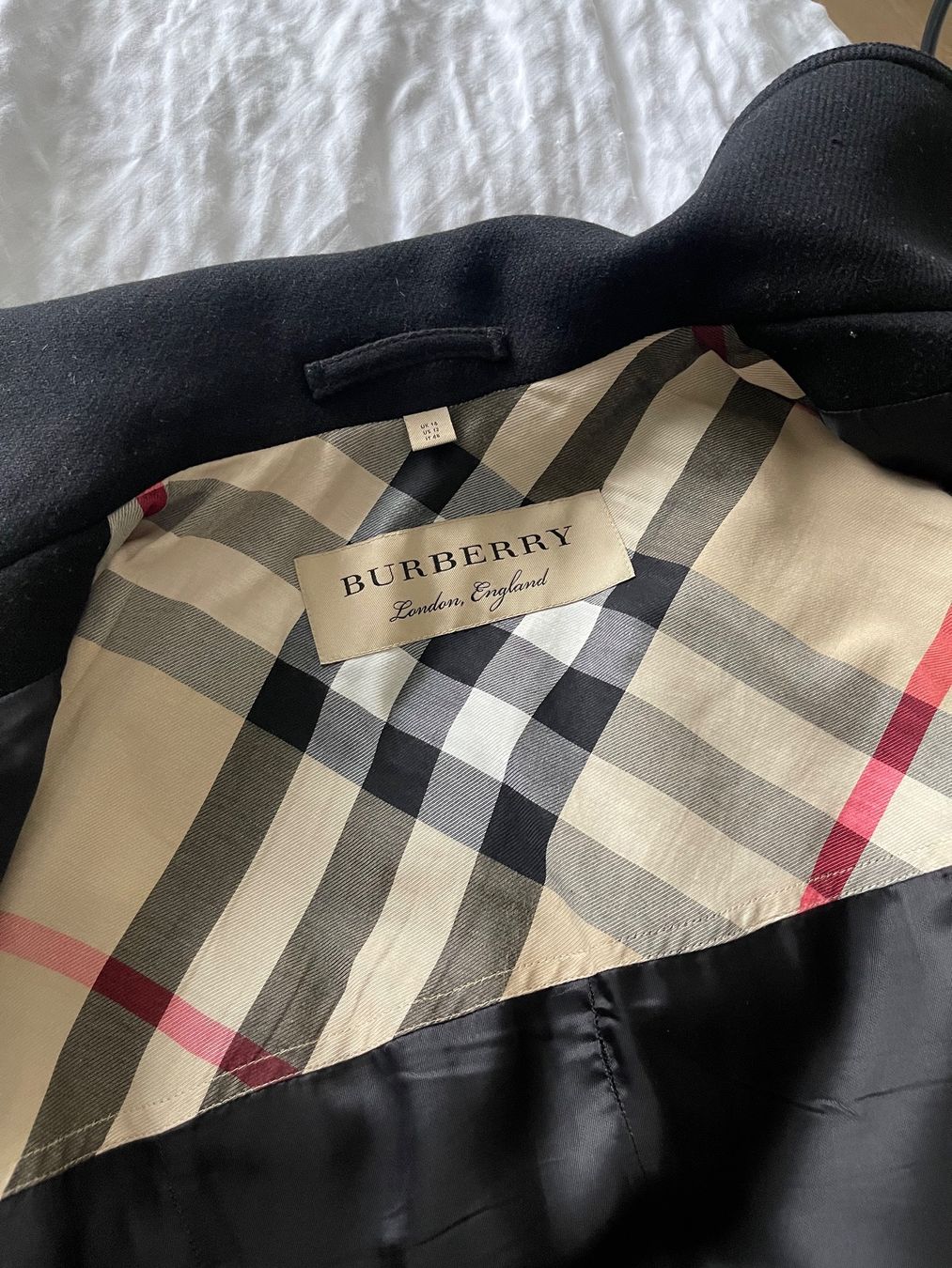 Burberry Cappotti: Burberry Wintermantel – Nuovo (secondo la descrizione) da Suhr venduto da blonde_rose 3