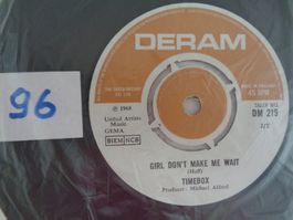 1 Vinyl Single – Timebox – Girl dont make me Wait