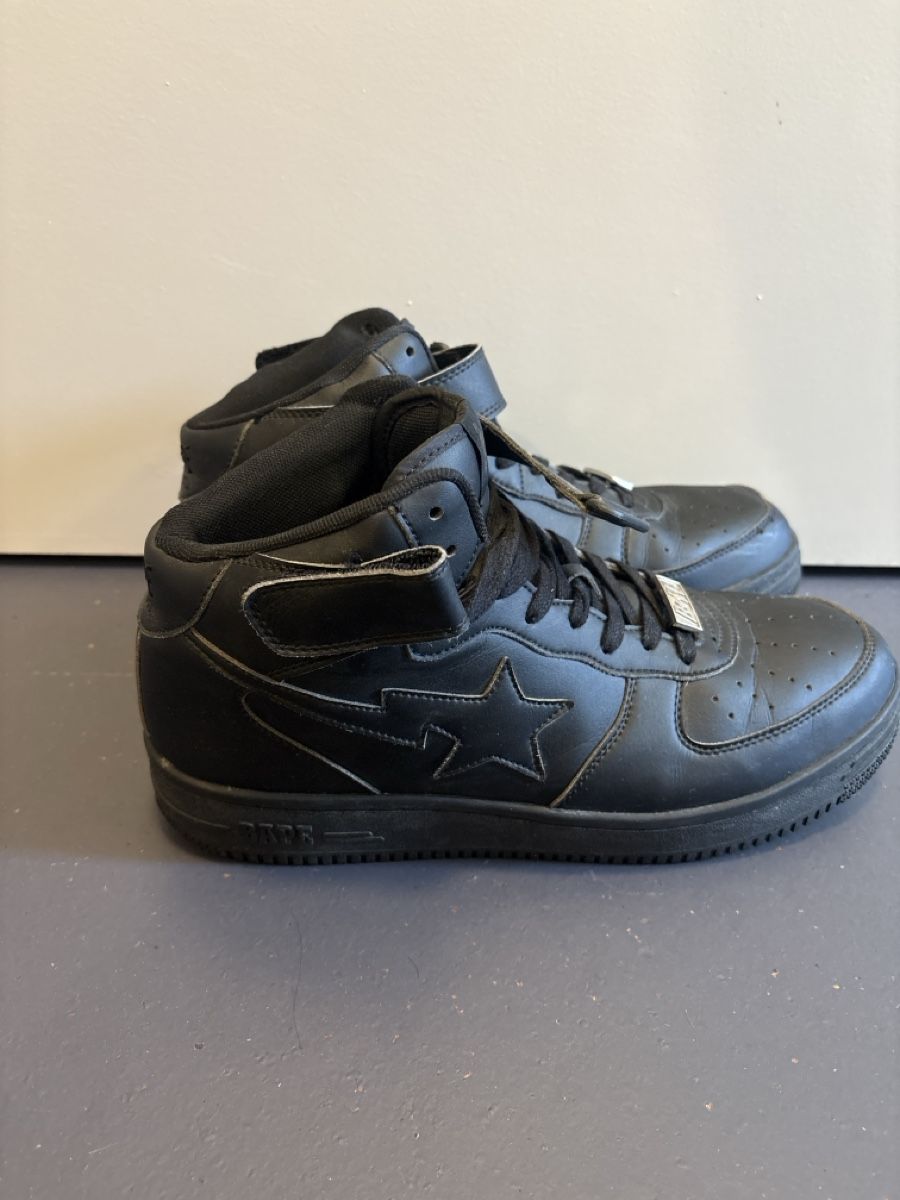 Bape Scarpe da uomo: Used Bape STA Mid Black Leather Sneakers  – Usato da Zürich venduto da Beatshead 2