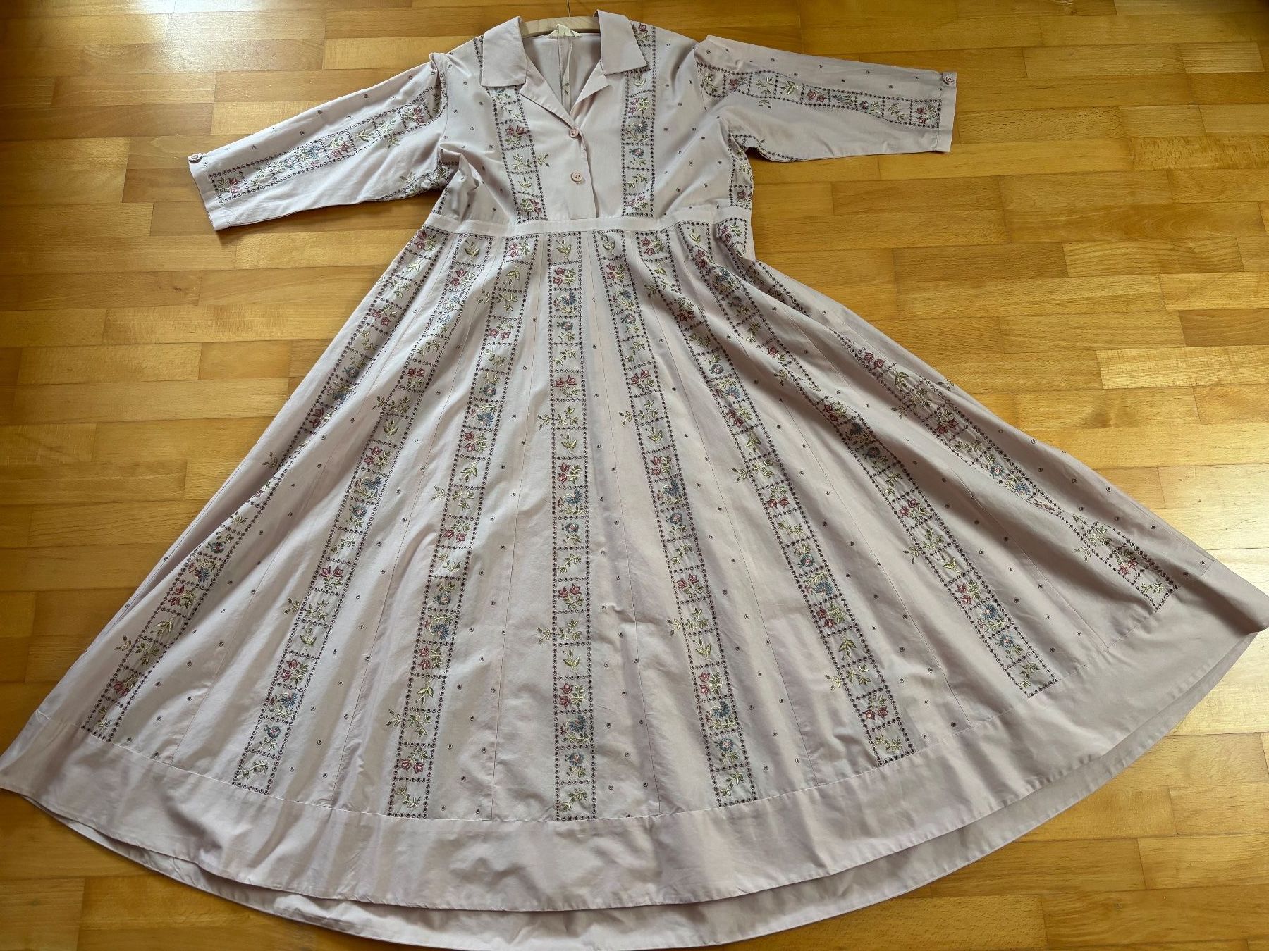 Kleider: Maxikleid Gr. L / 44 nude- rosé – Gebraucht aus Wangen ZH von Mahmood11 3