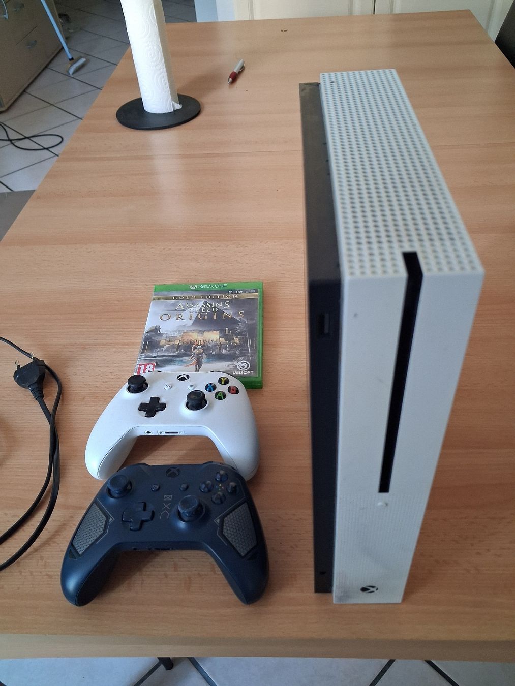 Microsoft Konsolen: Xbox one, 2 manettes, 1 jeu – Gebraucht aus La Chaux-de-Fonds von syl_lvy2 1