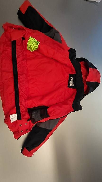 Lotti & Set di vestiti: Skijacke und hose (kinder) – Usato da Wallisellen venduto da Mightybarb 1