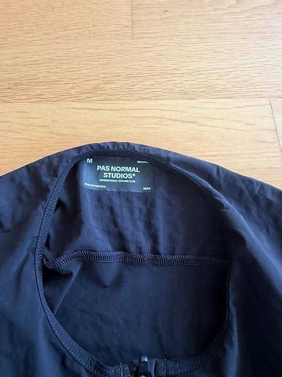 Pas Normal Studios Canottiere & Pantaloni: Pas Normal Studios Mechanism Pro Speedsuit - Men - Grösse M – Usato da Zürich venduto da mariusgrieder 1