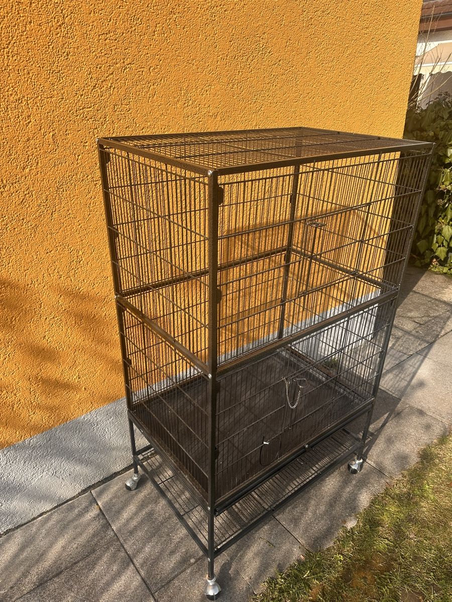 Cages, transport & sécurité: Large rolling cage - Perfect for your parrots 🦜✨ – D'occasion à Winterthur par aykutkozandagi 1