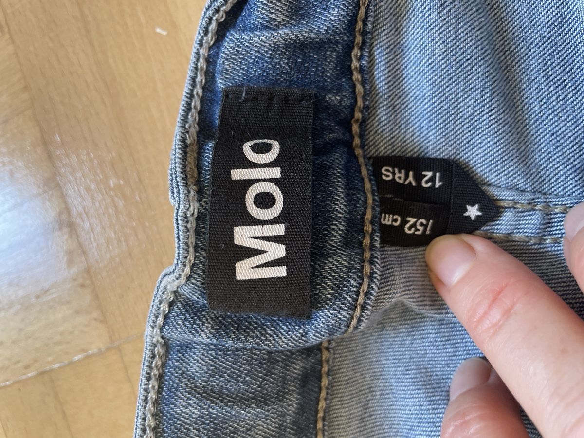 Molo Pantaloni: Molo Jeans blau Grösse 152 – Usato da Zürich venduto da NutzD