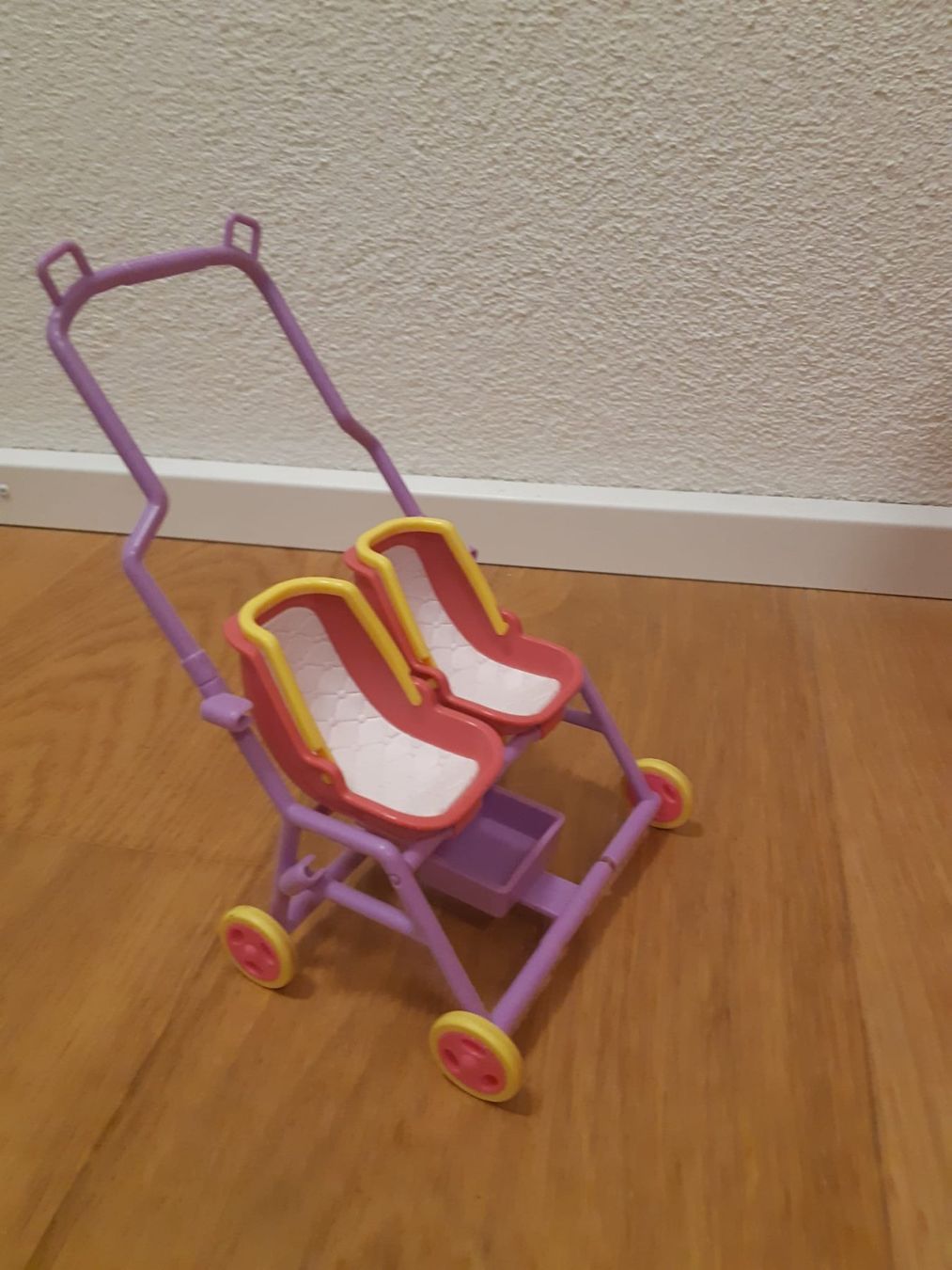 Giocattoli: Barbie Kinderwagen – Usato da Thundorf venduto da sondeben