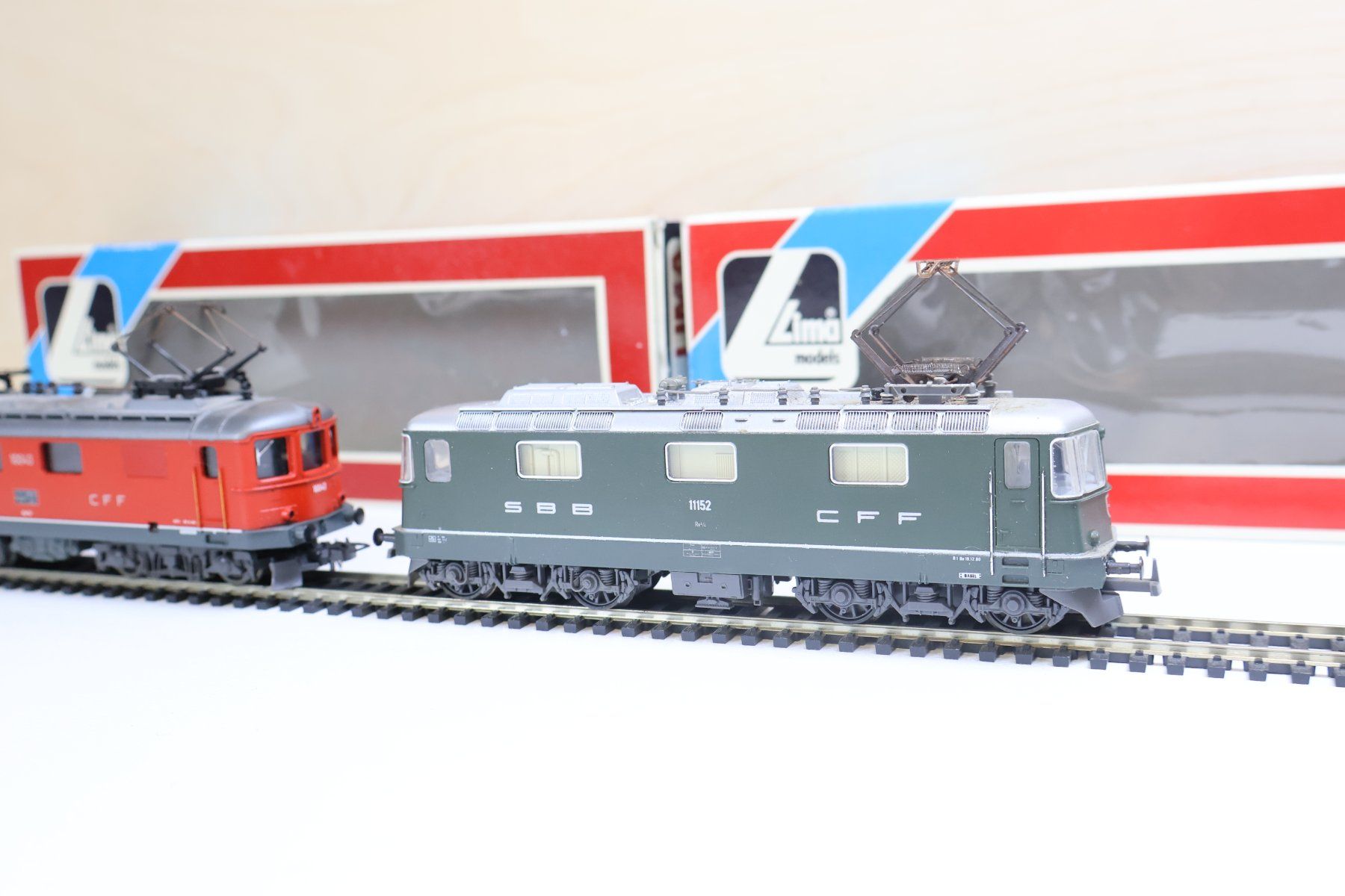 Lima Modellini di ferrovie: Lima Doppelpack 2 x SBB Re 4/4 E-Lok H0 DC - Schöne Modelle – Usato da Winterthur venduto da Monstera 6