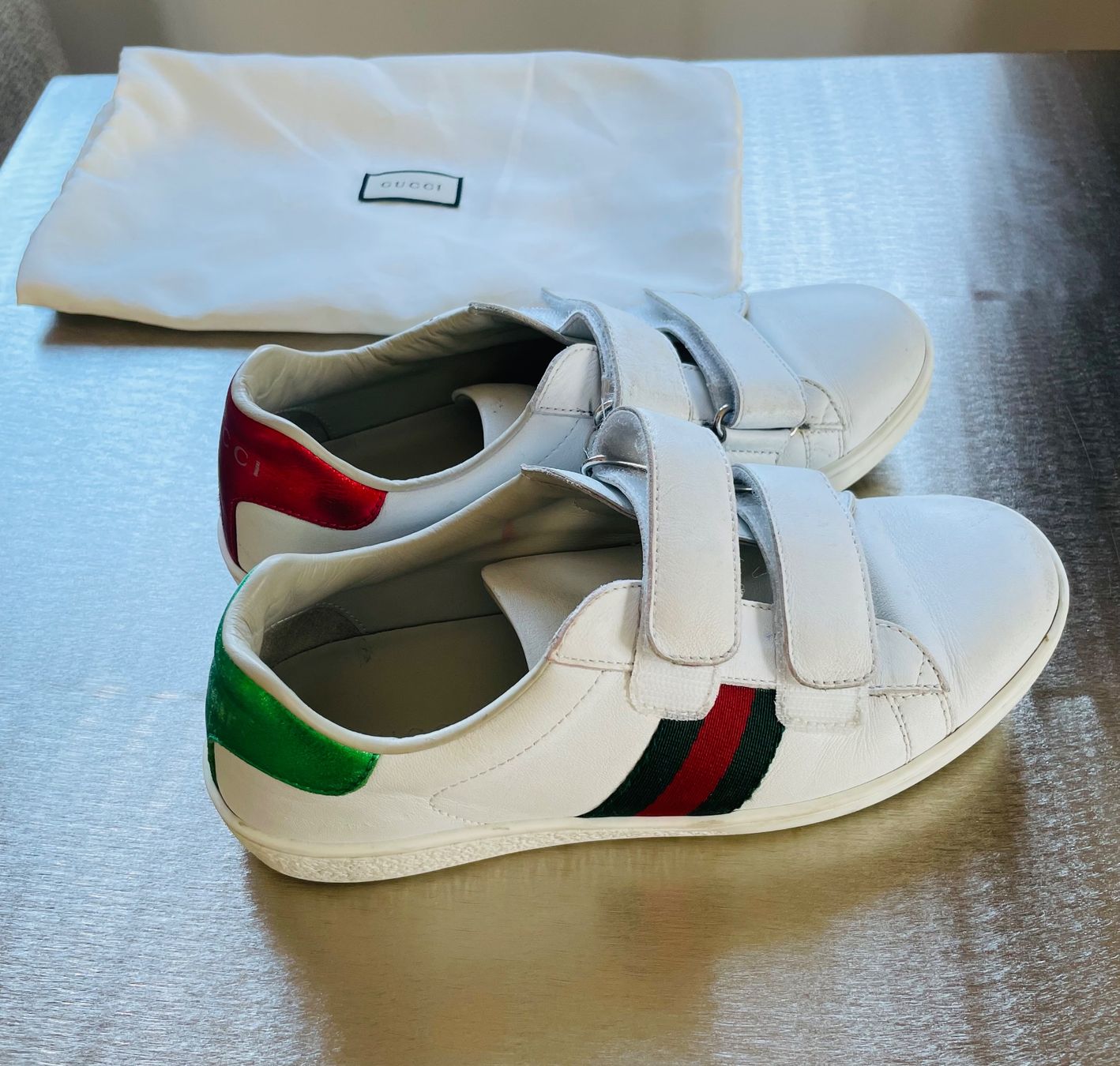 Gucci Herrenschuhe: Gucci Sneaker Grösse 33 – Gebraucht aus St. Gallen von Bt5