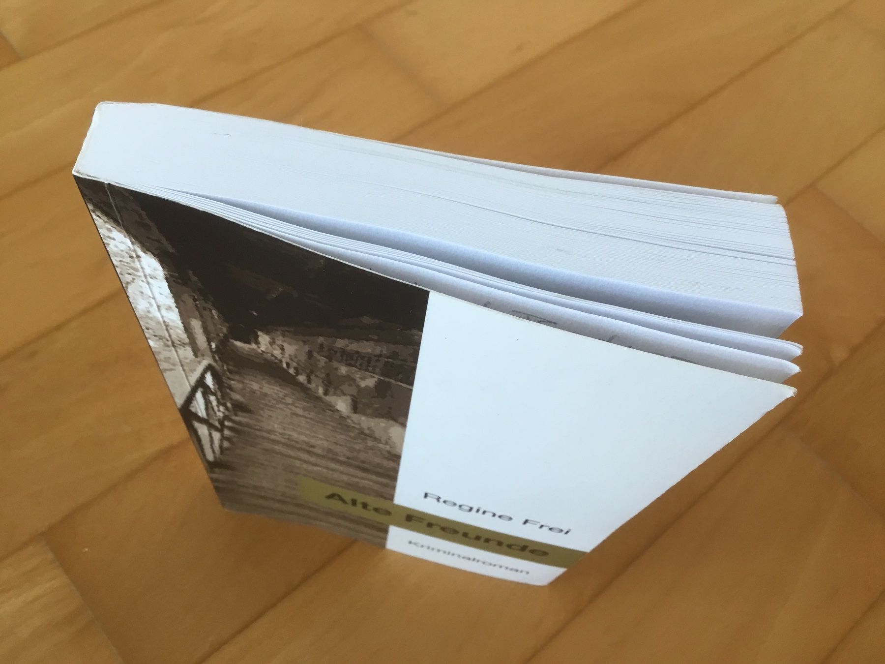 Livres: Regine Frei - Alte Freunde – D'occasion à Kerzers par Georges3210 2