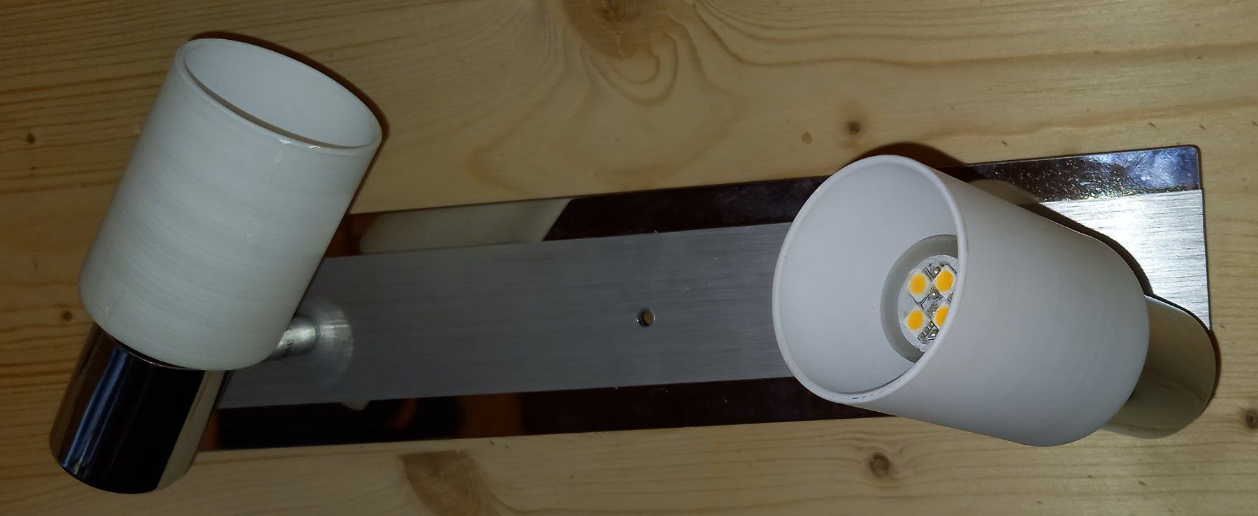 Lampade: Decken-oder Wandlampe mit 2 Leuchtmittel LED – Usato da Matten b. Interl venduto da Tbsound