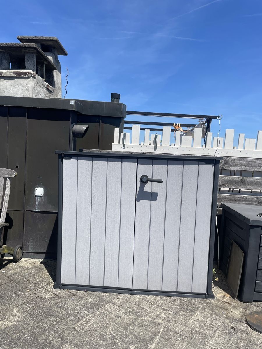 Box contenitori: Gartenschrank Kunststoff – Usato da Luzern venduto da Klabourettli