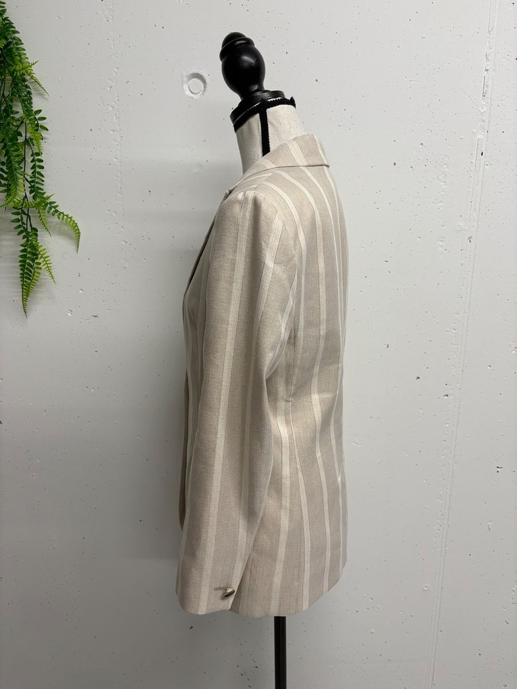 Ted Baker Giacche: Ted Baker Leinenblazer gestreift Gr. 36 creme weiss – Nuovo (secondo la descrizione) da Regensdorf venduto da secondchancefashion 4