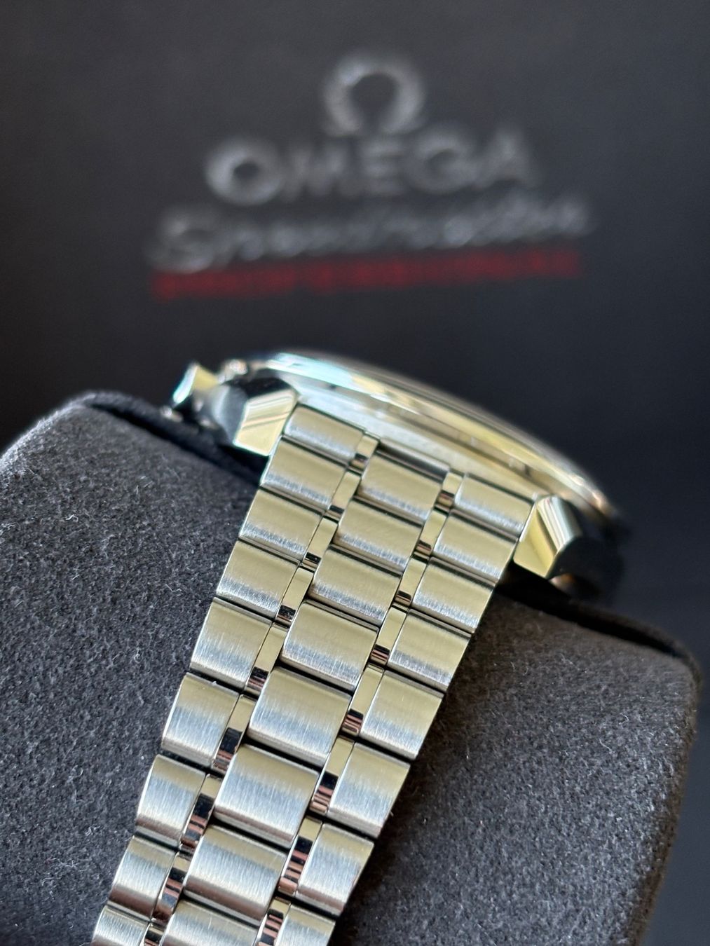 Omega Orologi: OMEGA Speedmaster Moonwatch White Fullset mit Garantie – Usato da Birsfelden venduto da Mynos 9