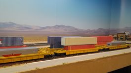8 Wagen Containerzug Spur 0 2-rail mit Containern und Kadee