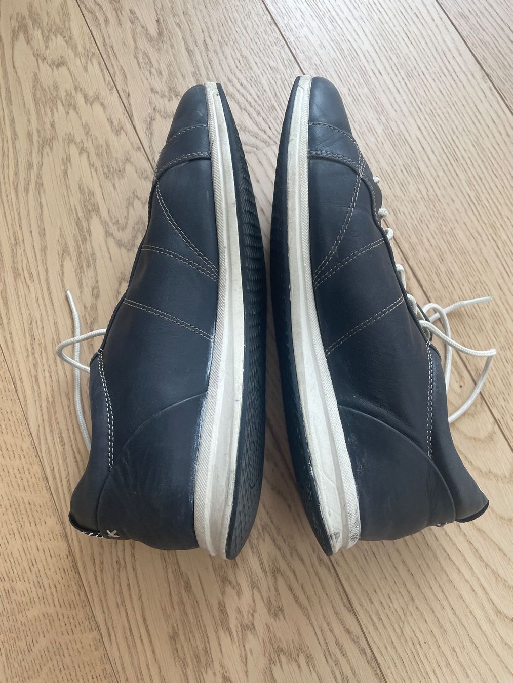 Geox Scarpe da donna: GEOX Ledersneaker – Usato da Uzwil venduto da rosgi22 1