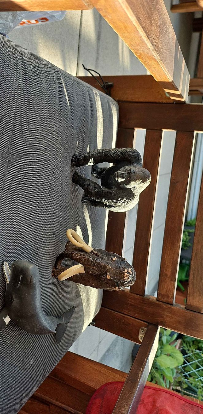 Schleich Giocattoli: Tierfiguren-Set: Wal, Gorilla, Mamut - gebraucht, top! – Usato da Zürich venduto da stemir