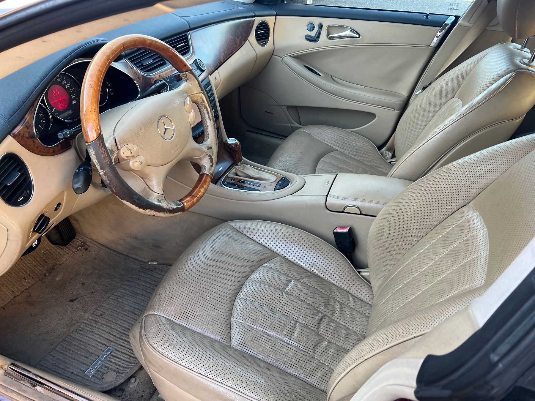 Mercedes-Benz Automobili: MERCEDES-BENZ CLS 500 – Usato da Solothurn venduto da Eszauto 5