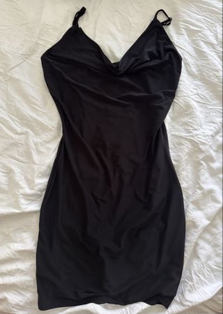 Kleid schwarz Grösse S/M neuwertig
