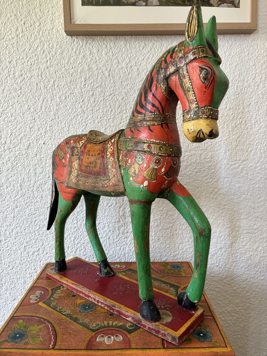 Statuette: Radjasthan Inde cheval en bois de procession – Usato da St-Aubin-Sauges venduto da asianart 1