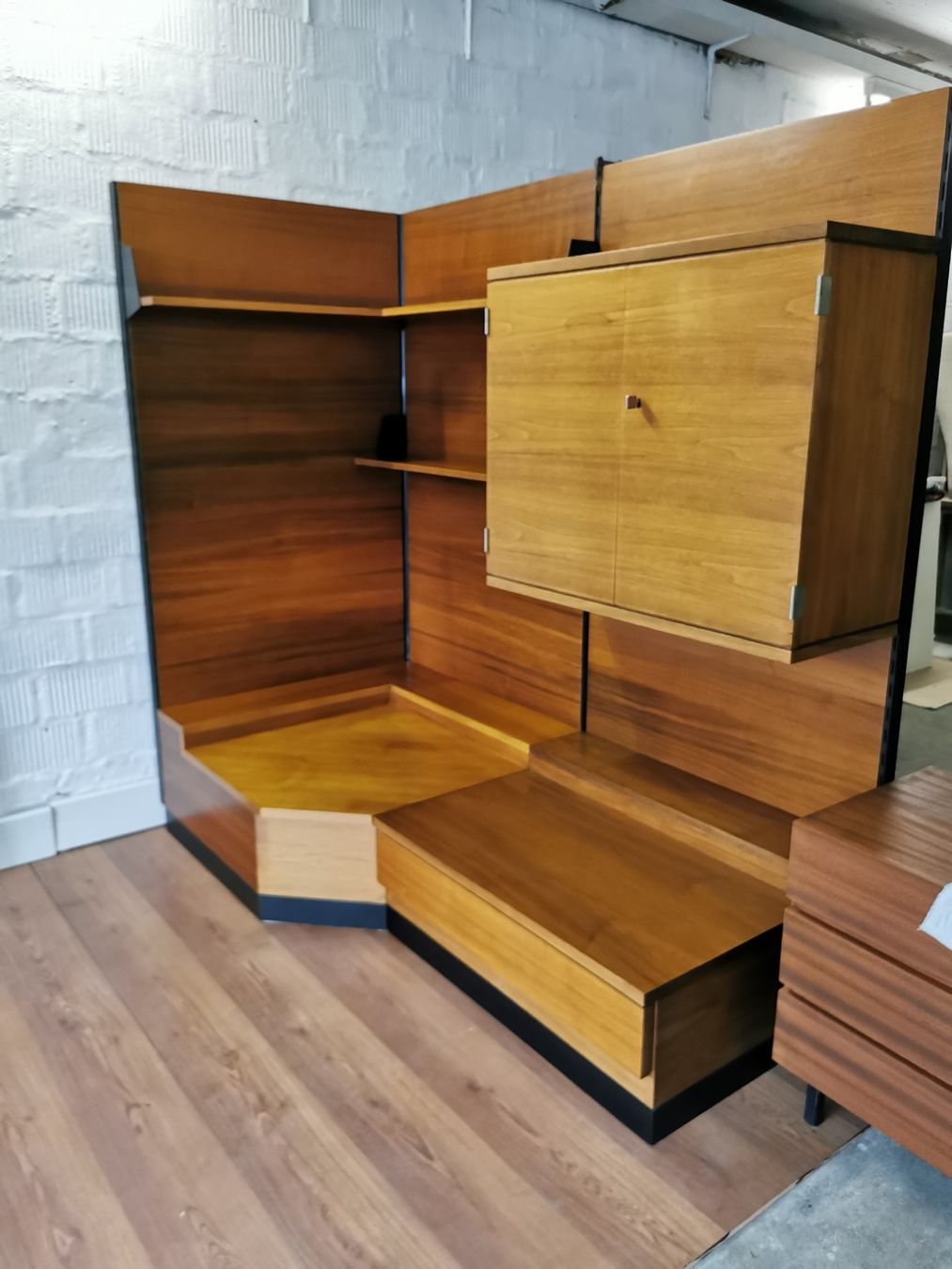 Regale: ST Bücherwand - Wohnwand - 60er Jahre – Gebraucht aus Walzenhausen von stilvollwohnen 2