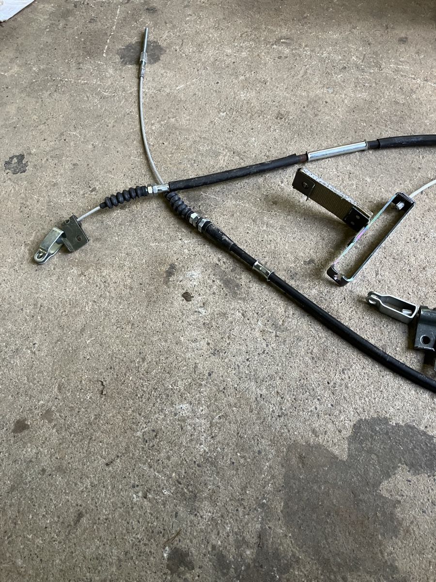 Suzuki Tutti pezzi di ricambio auto: Suzuki samurai Handbremsseil – Nuovo (secondo la descrizione) da Heitenried venduto da Ford8210 1