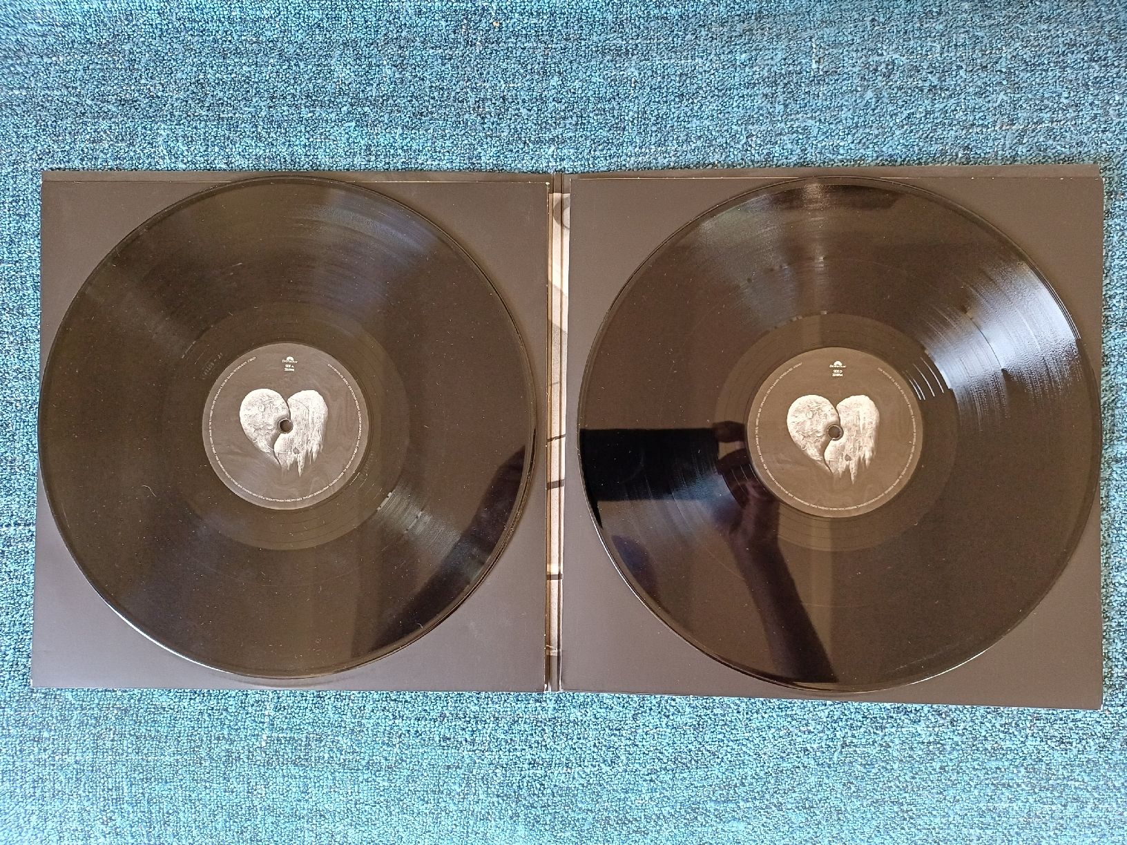 Dischi in vinile: Michael Kiwanuka "Love & Hate" LPx2 neuf  – Nuovo (secondo la descrizione) da Begnins venduto da Drastic-Sound 3