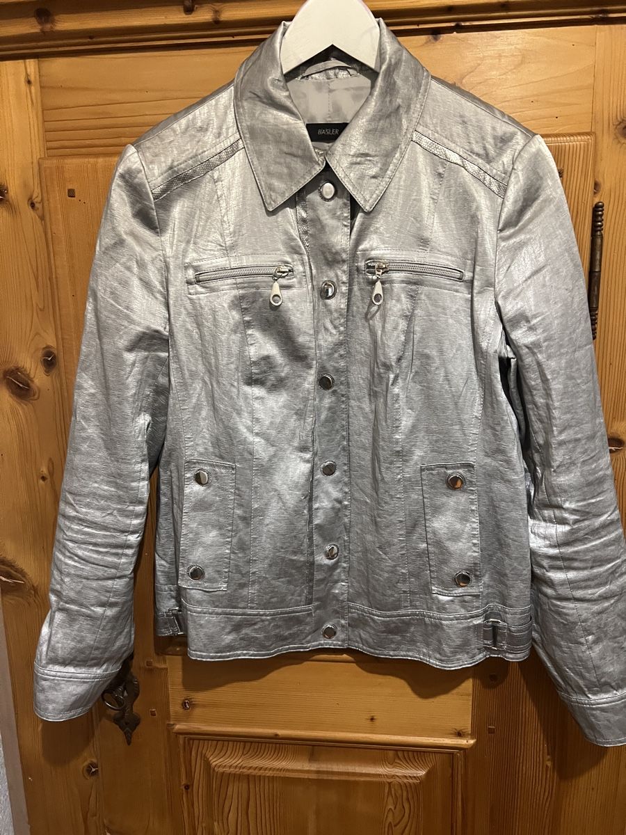 Basler Giacche: Basler Gr. 40 - silber Jacke - tolle Applikationen – Usato da Bonaduz venduto da Malves10