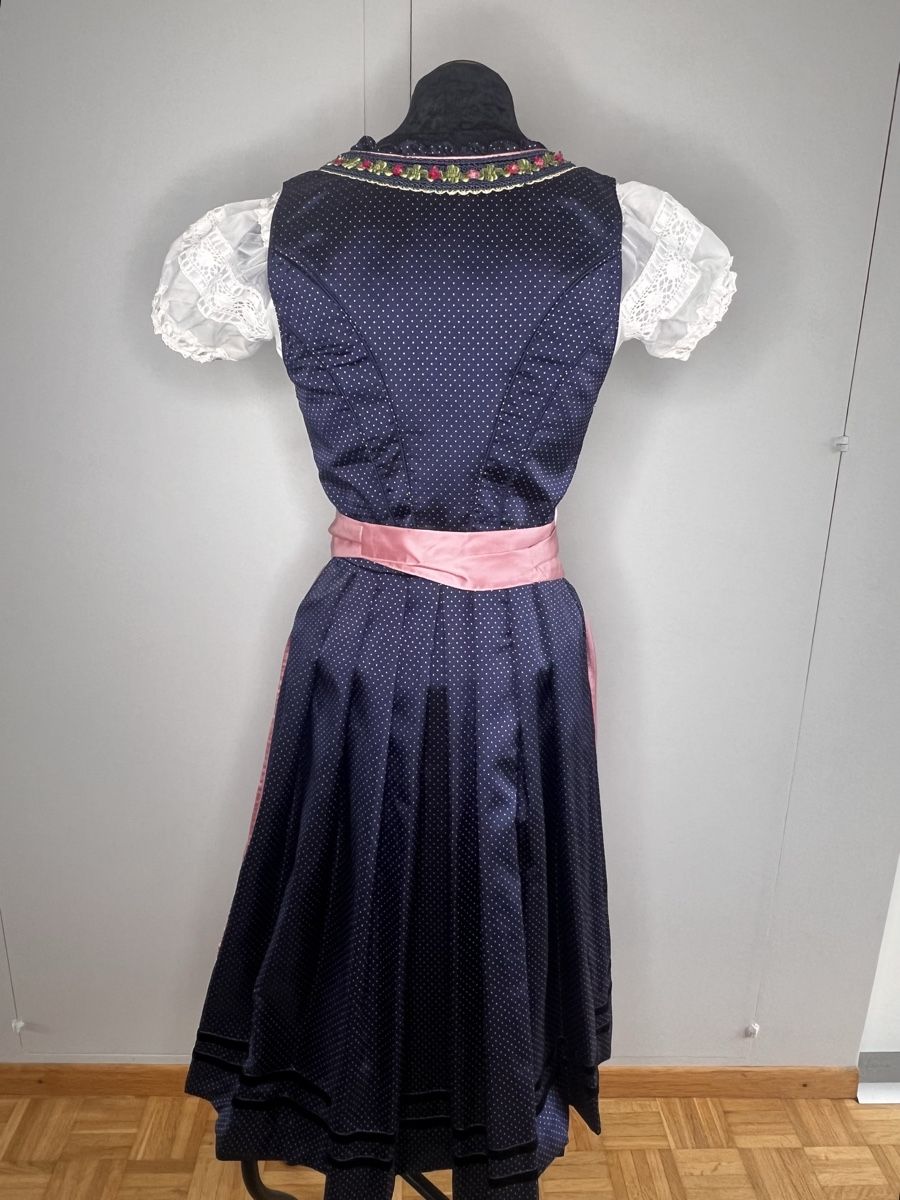 Krüger Kleider: Dirndl von Krüger Gr. 36 mit Bluse – Neu (gemäss Beschreibung) aus Langenthal von 7evenstar 1