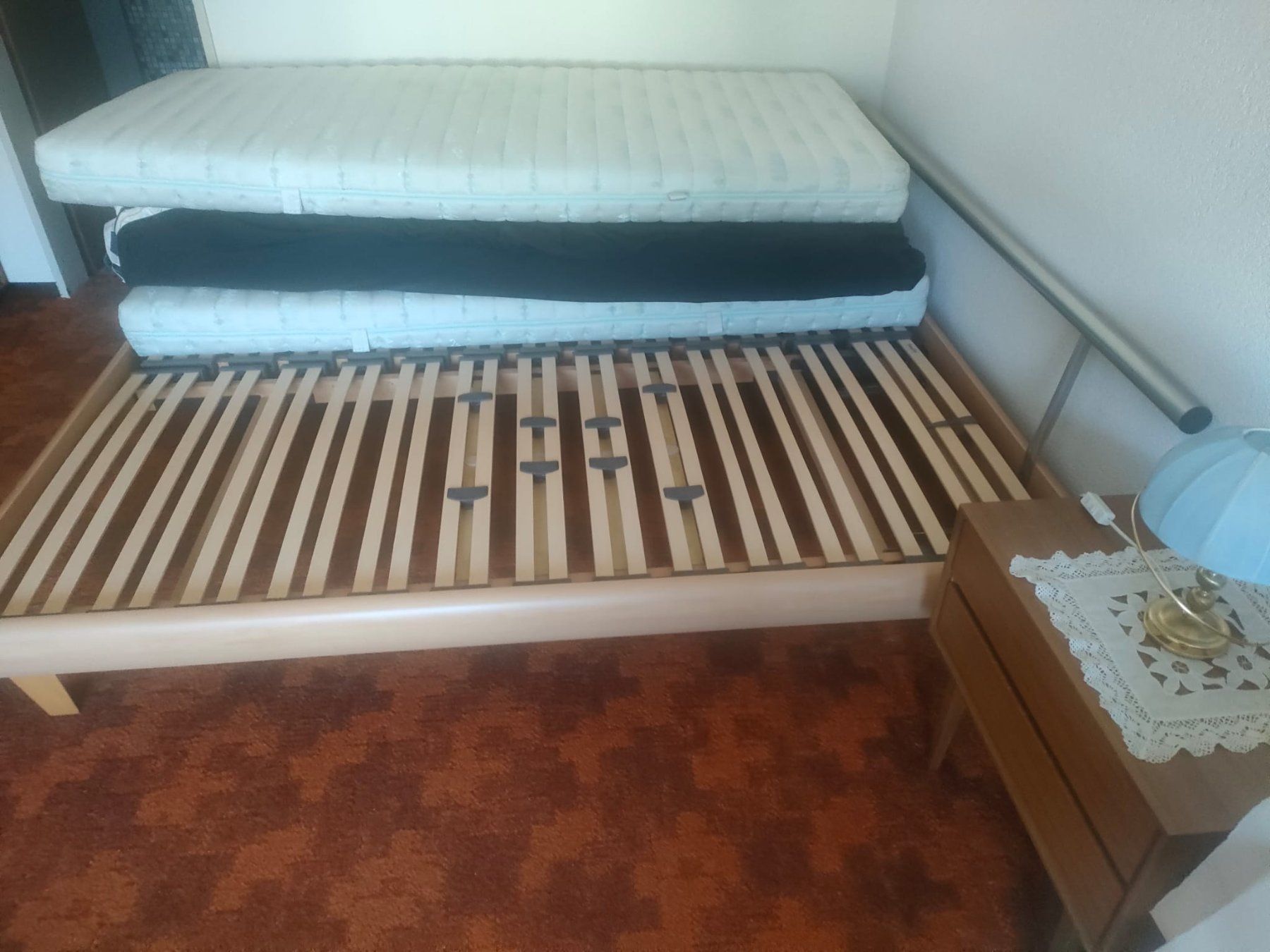 Betten: Bett – Gebraucht aus Bargen SH von Hamuelle 1