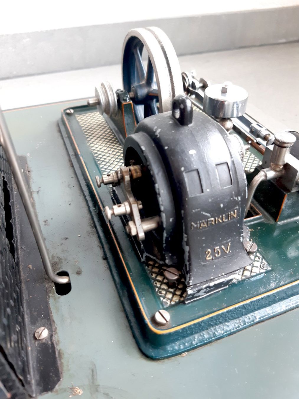 Spielzeuge: Dampfmaschine Märklin – Defekt aus Appenzell Meister. von Lignum 4