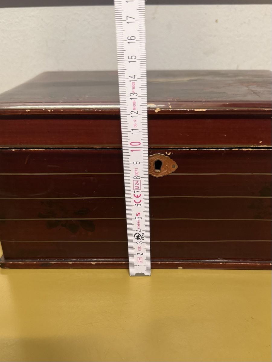 Cassapanche: Holzschatulle mit Kranichmotiv, – Usato da Schlieren venduto da Freundlich02 8