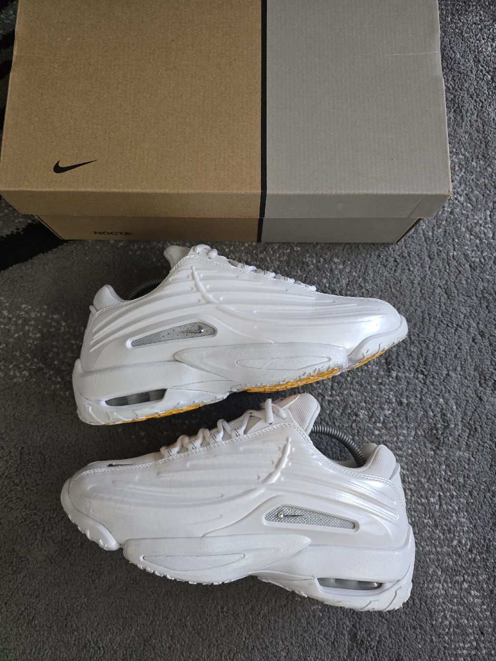 Scarpe da uomo: Nocta hot step 2 White  – Nuovo (secondo la descrizione) da Bôle venduto da A_Kickstory 2