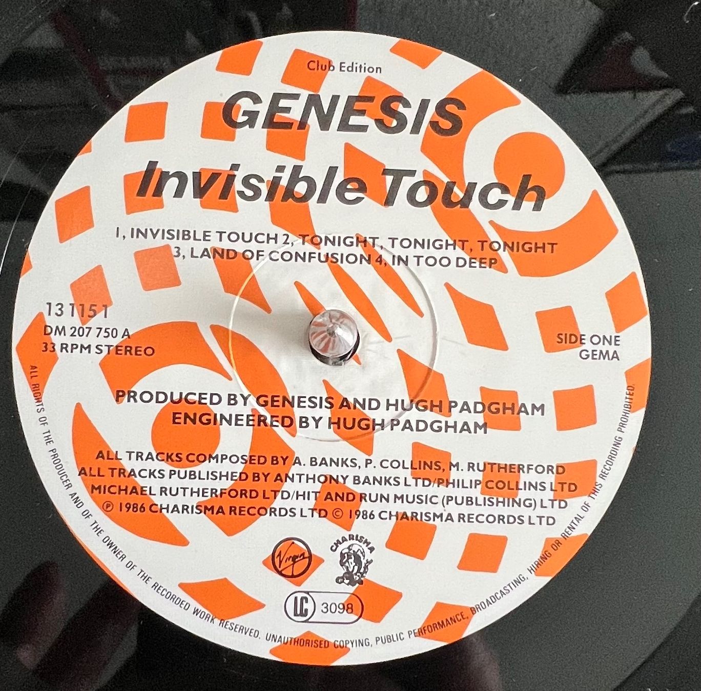 Dischi in vinile: GENESIS  -   Invisible Touch   /   Vinyl - LP – Usato da Horw venduto da Belowzero0 4