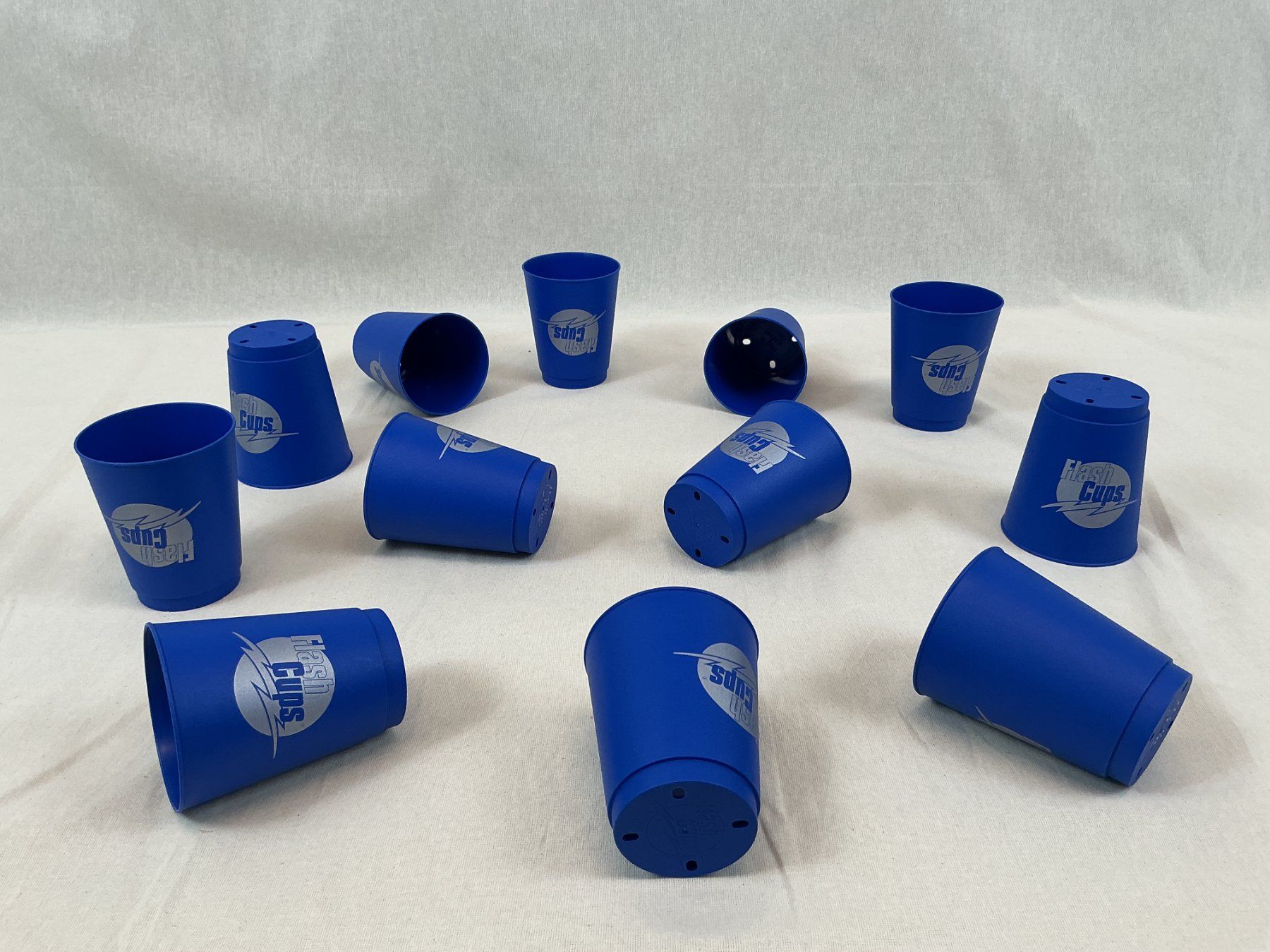 Spiele: FLASH CUPS Spiel – Gebraucht aus Richterswil von Restwert_Richterswil 3