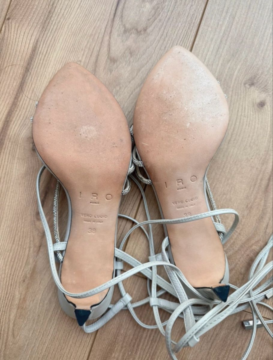 Damenschuhe: Iro sandals 38.5 – Gebraucht aus Barna von orbuyorcry 2