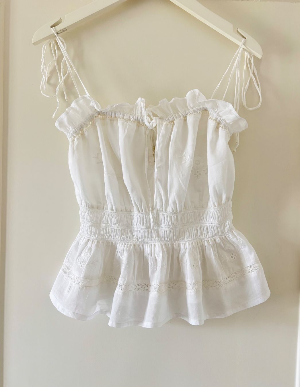 Tops: Lace top - Cotton - size CH36 – D'occasion à Cully par Maar_K