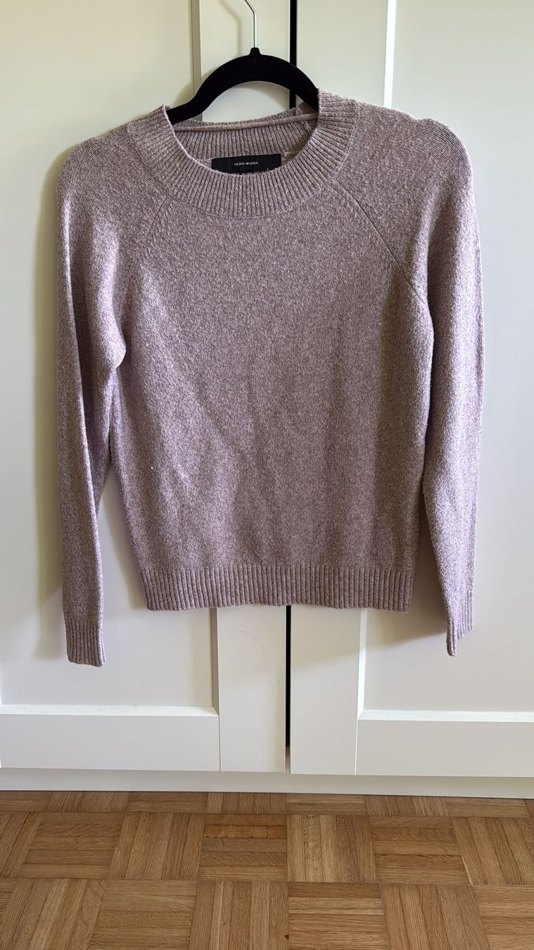 Pullover & Sweatshirts: Veromoda Pullover, Gr. XS, zartes Lila – Gebraucht aus sissach von maa_57j5