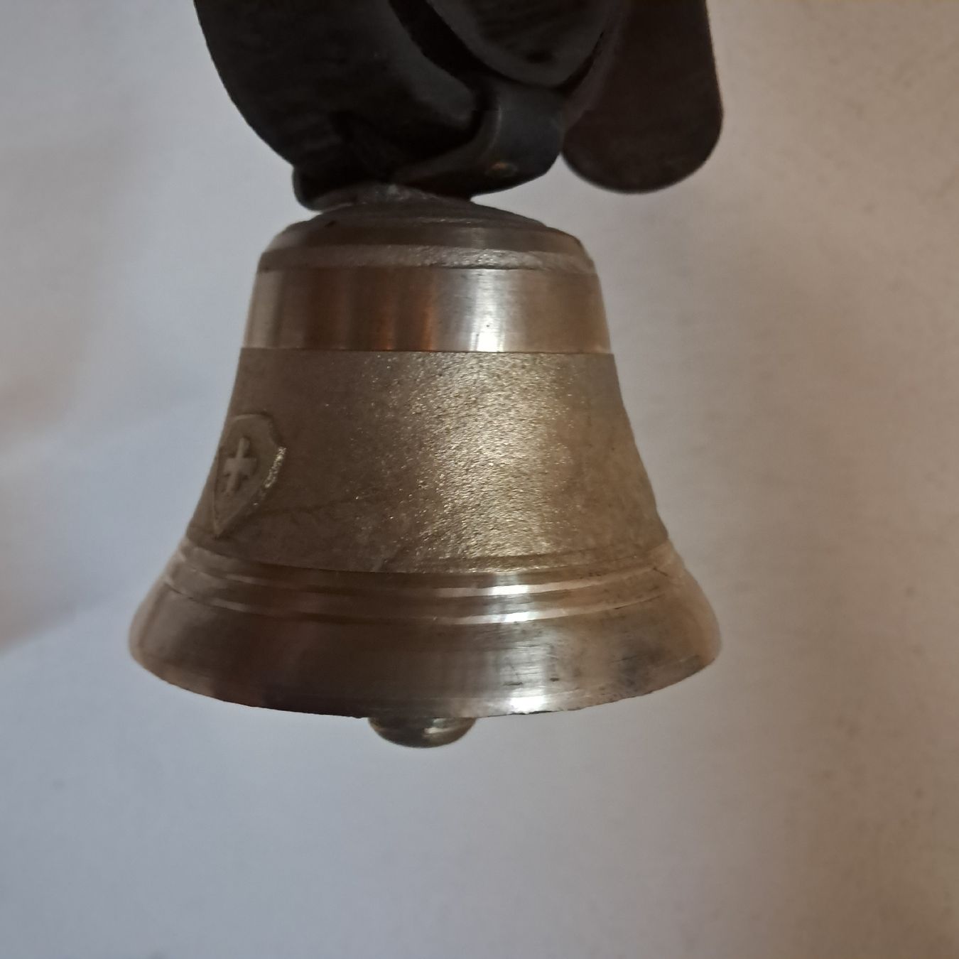 Glocken & Treicheln: Schönes kleines Glöggli  – Gebraucht aus Murten von SHETHOF 6